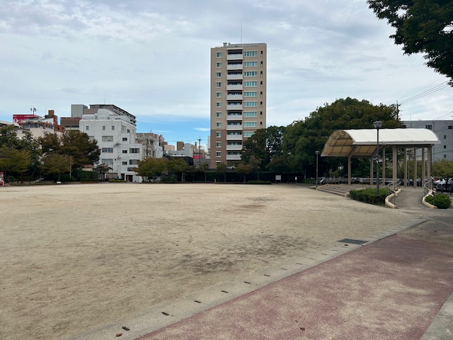 11月4日(月)は定休日です1